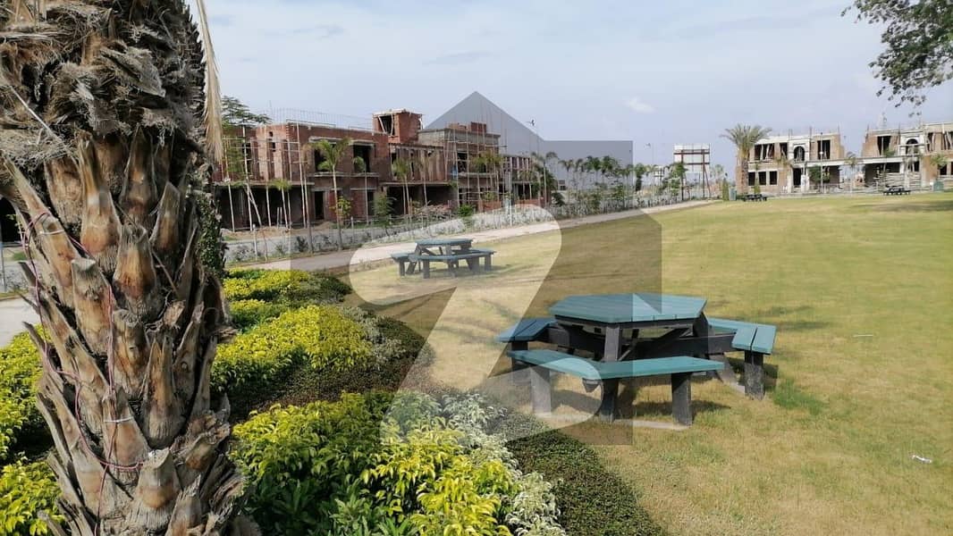 New Deal 6 Marla Commercial Plot Available For Sale In Lahore Smart City