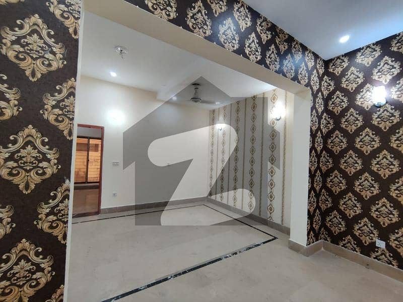 5 MARLA LIKE A NEW EXCELLENT GOOD CONDITION FULL HOUSE FOR RENT IN GARDENIA BLOCK BAHRIA TOWN LAHORE
