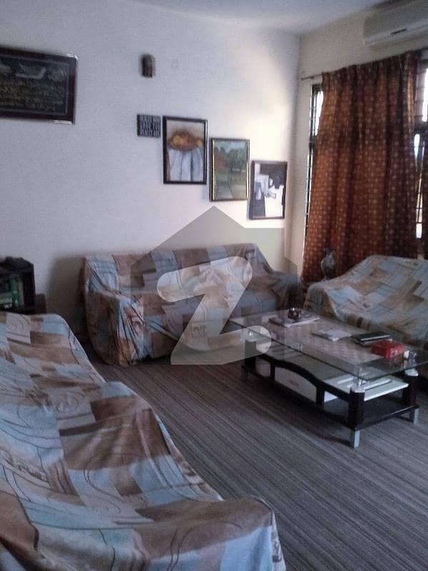 نشیمن کالونی ملتان میں 4 کمروں کا 11 مرلہ مکان 1.5 کروڑ میں برائے فروخت۔