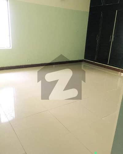1 KANAL GROUND PORTION AVAILABLE FOR RENT IN ISLAMABAD G-10