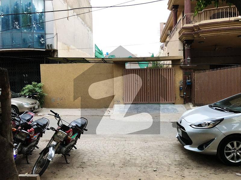 9.6 Marla Semi Commercial Plot For Very Urgently Sale Gulberg A1 Market Mm Alam Road Lahore