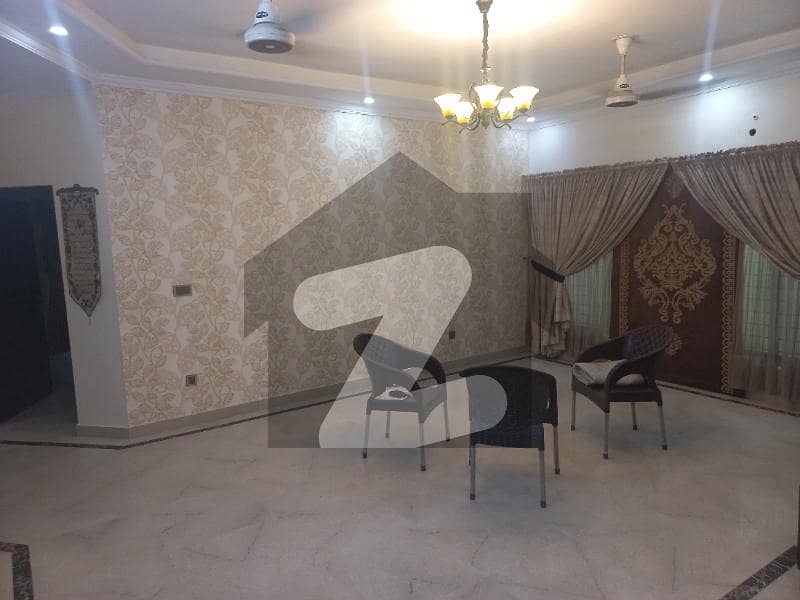 ویلینشیاء ہاؤسنگ سوسائٹی لاہور میں 3 کمروں کا 15 مرلہ مکان 3.6 کروڑ میں برائے فروخت۔