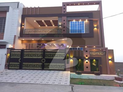 الحرام کے ایگزیکٹو ولاز جہانگی والا روڈ بہاولپور میں 4 کمروں کا 7 مرلہ مکان 1.75 کروڑ میں برائے فروخت۔