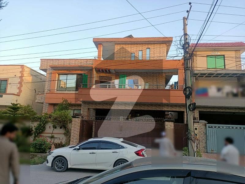 1 Kanal House For Sale