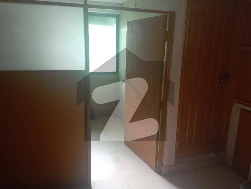 850 Sq Ft Mazanine Floor Office Available For Rent.