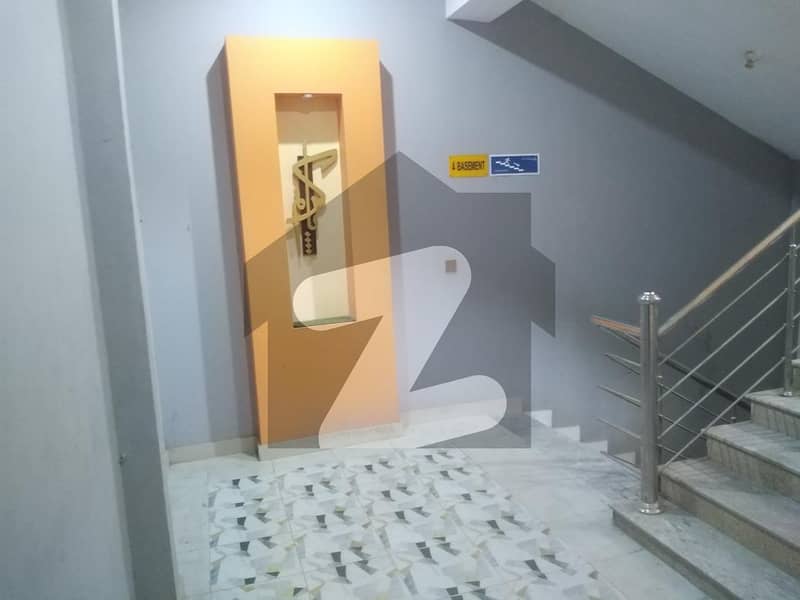 Ideal Flat For Sale In Wadhu Wah Road