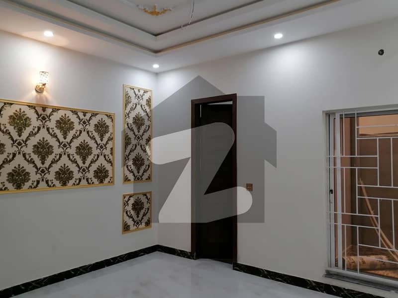 نشیمنِ اقبال فیز 2 نشیمنِ اقبال لاہور میں 5 کمروں کا 10 مرلہ مکان 2.92 کروڑ میں برائے فروخت۔