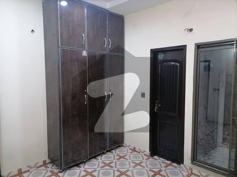 ایچیسن سوسائٹی لاہور میں 3 کمروں کا 4 مرلہ مکان 95 لاکھ میں برائے فروخت۔