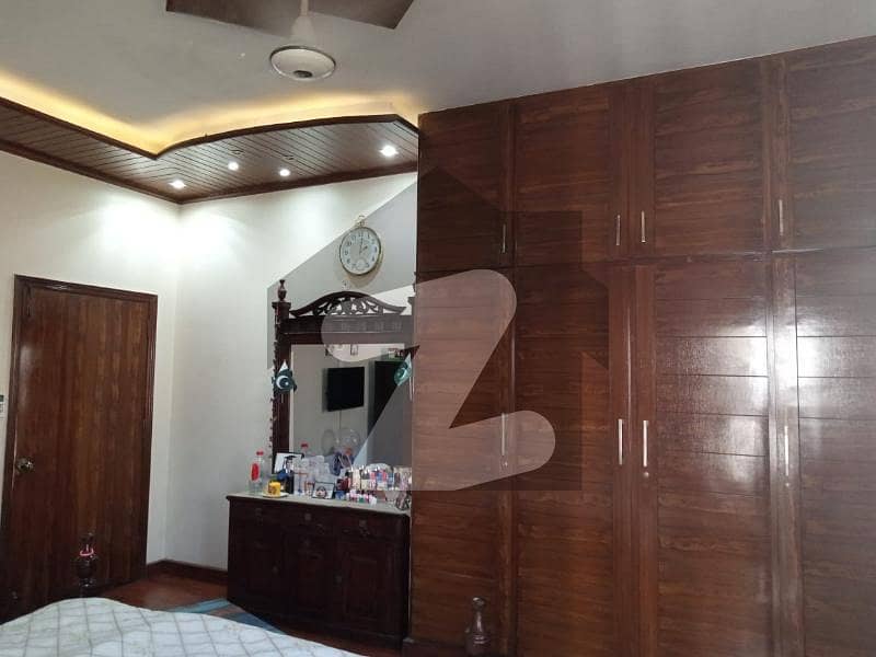 F-11/  Karakoram Blessings Renovated 3 Bedroom Flat With Servant Quarter Drawing Room Dining Room Tvl Kitchen Corner Front Facing