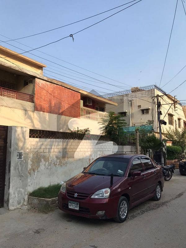 باتھ آئی لینڈ کراچی میں 2 کمروں کا 11 مرلہ بالائی پورشن 55 ہزار میں کرایہ پر دستیاب ہے۔