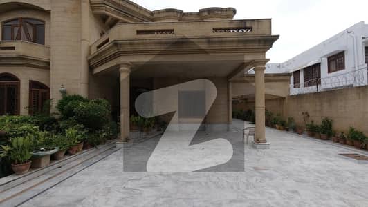 1000 Sq Yard Bungalow Available Available For Rent In Dha Phase 6 Karachi