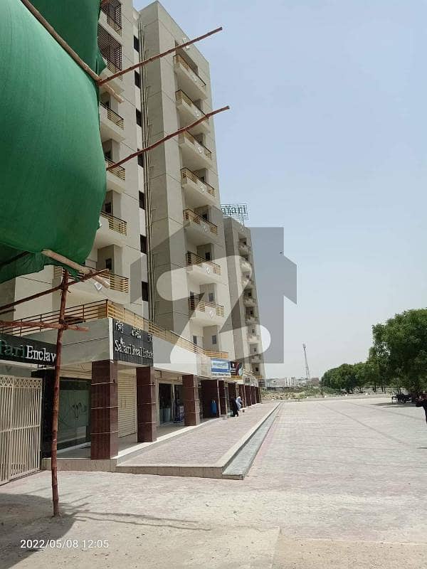 سفاری اینکلیو آپارٹمنٹس یونیورسٹی روڈ کراچی میں 3 کمروں کا 6 مرلہ فلیٹ 1.35 کروڑ میں برائے فروخت۔