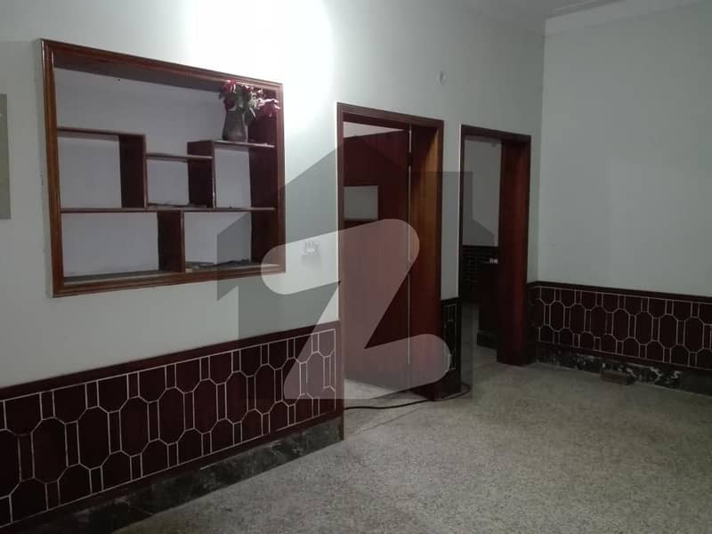 Single Storey 10 Marla House Available In Allama Iqbal Town - Sikandar Block For sale