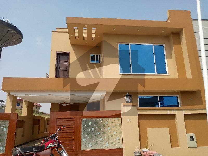 2250 Square Feet House Ideally Situated In Bahria Greens - Overseas Enclave - Sector 7