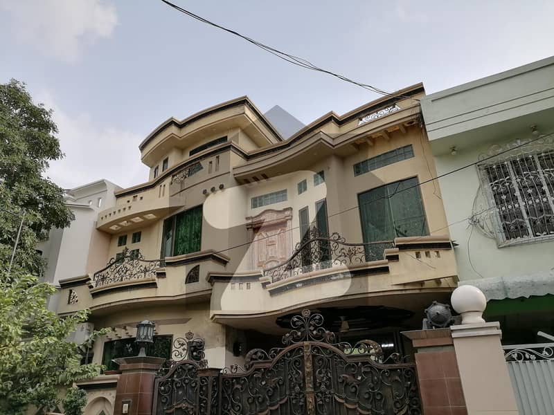10 Marla House For Sale in Wapda Town Gujranwala BlockB4 Wapda Town, Gujranwala ID41107453