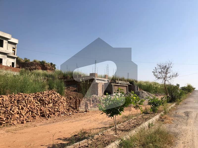Idyllic Corner Commercial Plot Available In Gulshan Abad For sale