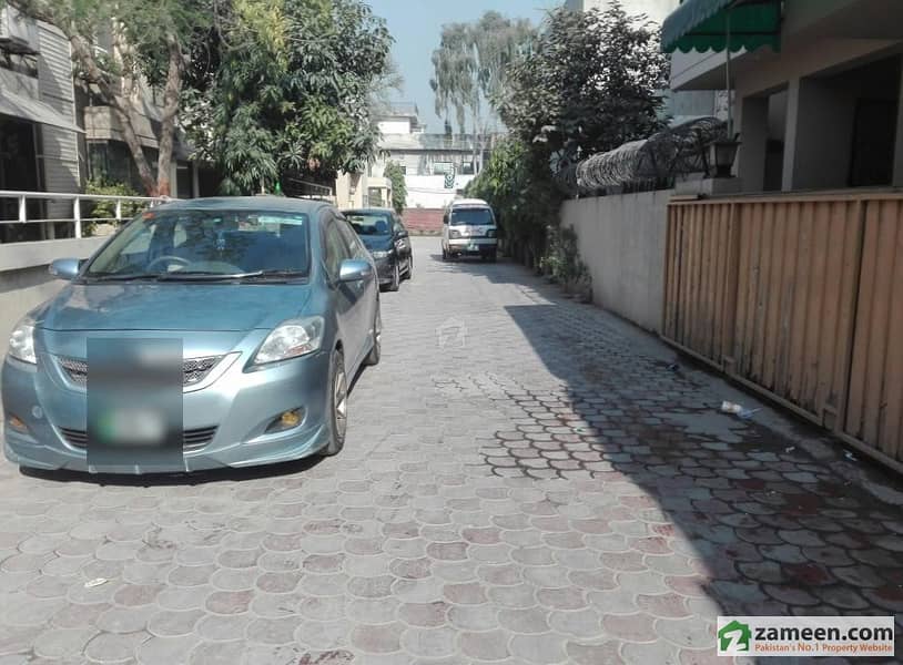 House Is Available For Sale Zaman Park, Lahore ID8257247