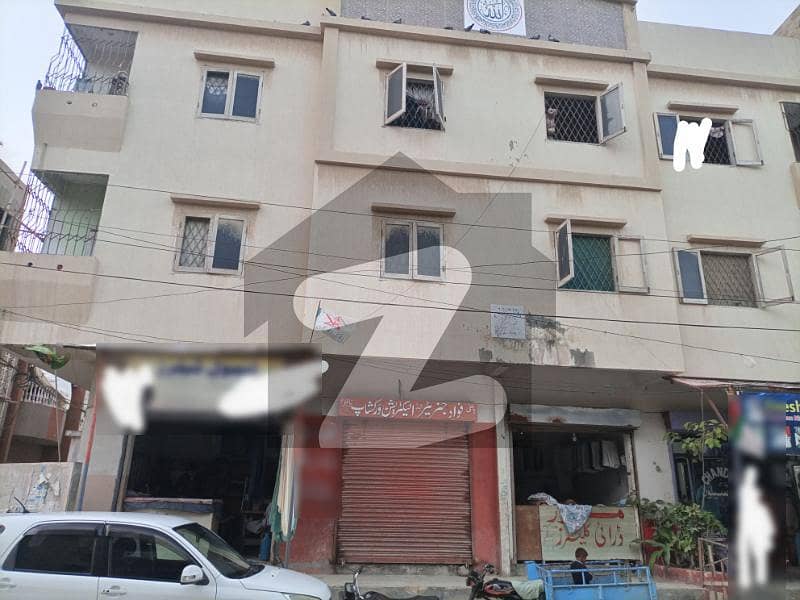 کے ڈی اے ایمپلائز سوسائٹی - کورنگی کورنگی کراچی میں 10 کمروں کا 5 مرلہ عمارت 3 کروڑ میں برائے فروخت۔