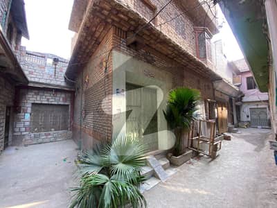 فیصل کالونی ڈلا زیک روڈ پشاور میں 6 کمروں کا 4 مرلہ مکان 1.2 کروڑ میں برائے فروخت۔