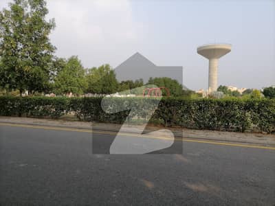نیو لاہور سٹی ۔ فیز 1 نیو لاهور سٹی لاہور میں 10 مرلہ رہائشی پلاٹ 92 لاکھ میں برائے فروخت۔