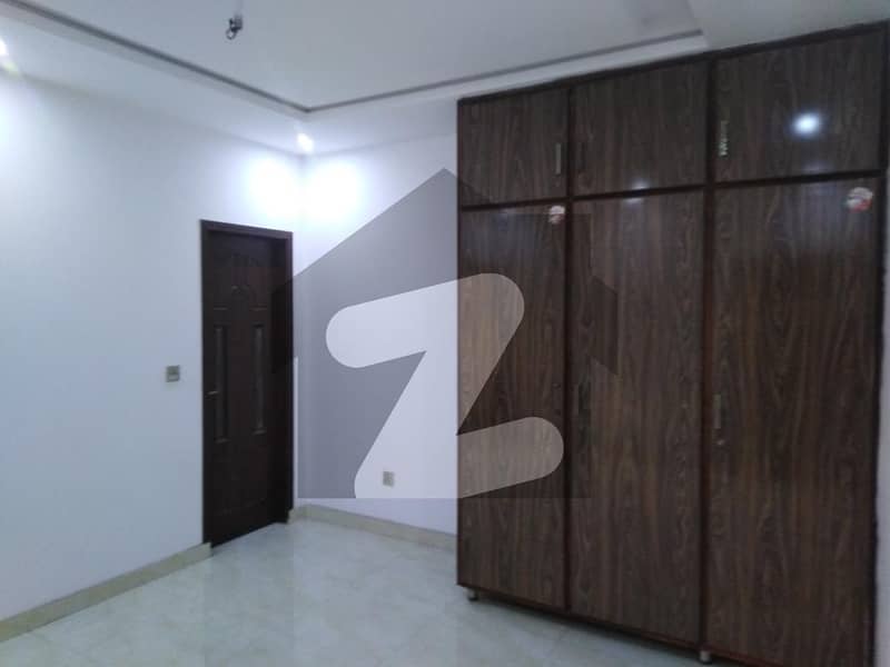 ایس اے گارڈنز فیز 2 ایس اے گارڈنز جی ٹی روڈ لاہور میں 3 کمروں کا 5 مرلہ مکان 1.25 کروڑ میں برائے فروخت۔