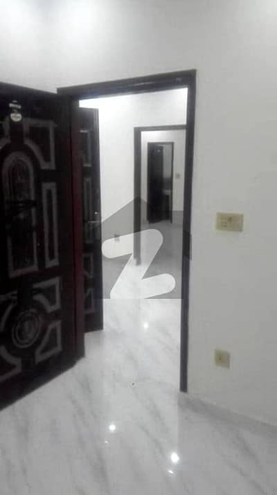 ایڈن بلیوارڈ ایڈن لاہور میں 3 کمروں کا 5 مرلہ بالائی پورشن 33 ہزار میں کرایہ پر دستیاب ہے۔