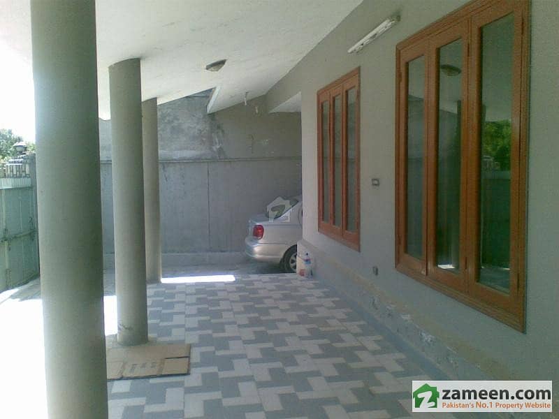 2 Kanal House For Sale In Model Town Lahore