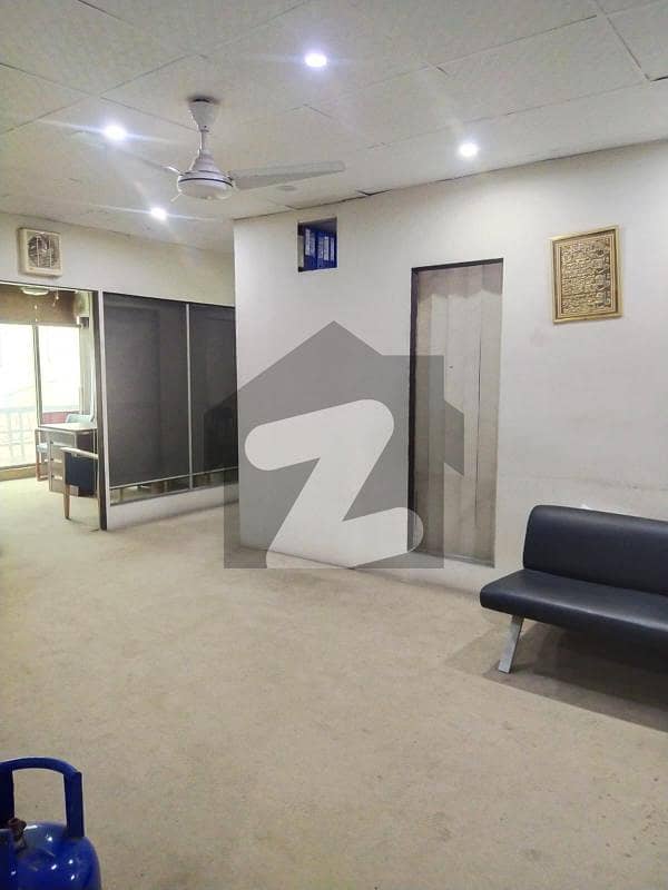 Office hall for rent first floor 5 Marla 1300 sq foot area Susan road canab market Madina town Faisalabad VIP location
