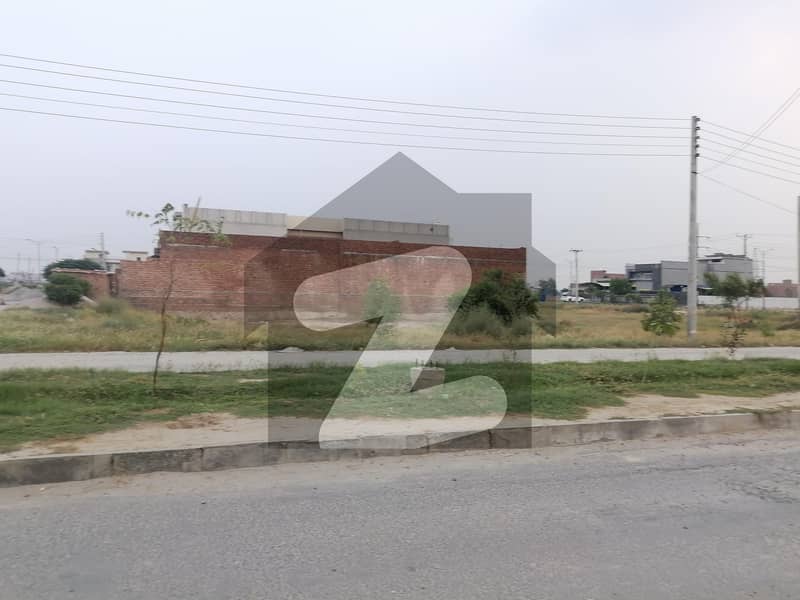 10 Marla Residential Plot Available For Sale In Khayaban-e-Green, Faisalabad