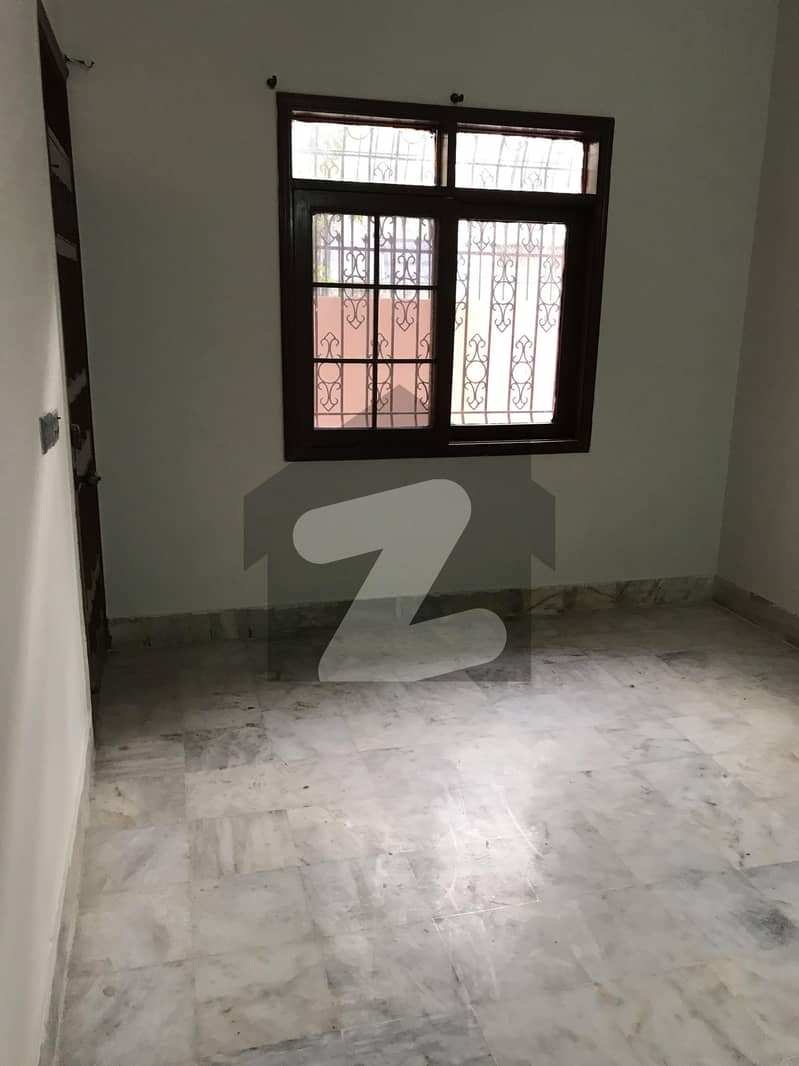 HighlyDesirable 1080 Square Feet House Available In GulshanEIqbal