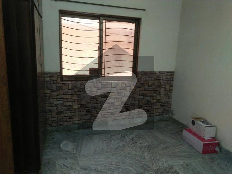 675 Square Feet Lower Portion In Qadri Colony For Rent