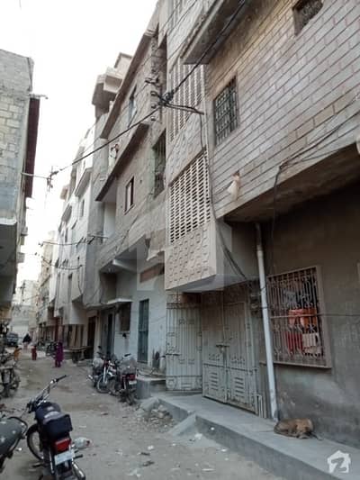 منظور کالونی کراچی میں 9 کمروں کا 4 مرلہ مکان 1.8 کروڑ میں برائے فروخت۔