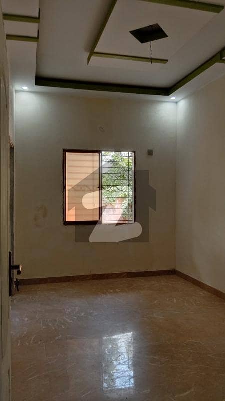 ناظم آباد - بلاک 5سی ناظم آباد کراچی میں 2 کمروں کا 3 مرلہ فلیٹ 56 لاکھ میں برائے فروخت۔