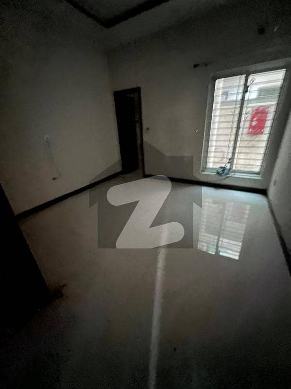 واپڈا ٹاؤن فیز 1 واپڈا ٹاؤن لاہور میں 3 کمروں کا 5 مرلہ مکان 55 ہزار میں کرایہ پر دستیاب ہے۔