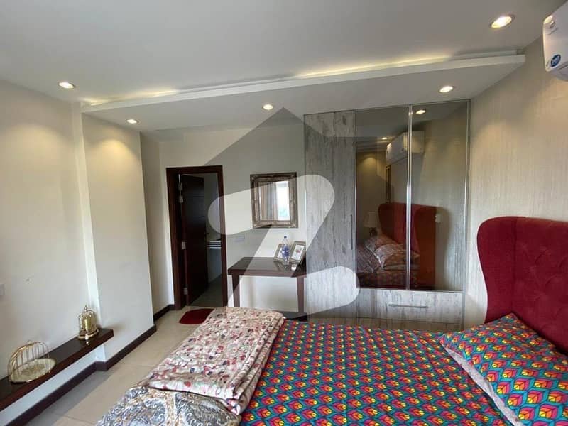 وایلیٹ بلاک بحریہ ٹاؤن سیکٹر ای بحریہ ٹاؤن لاہور میں 1 کمرے کا 2 مرلہ فلیٹ 60 لاکھ میں برائے فروخت۔