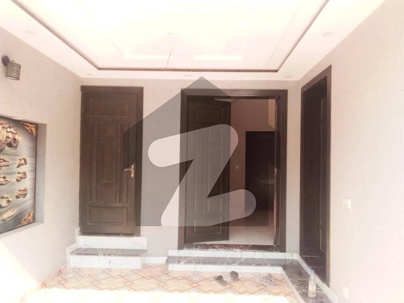15 Marla Full House Available For Rent In Valencia Town Lahore