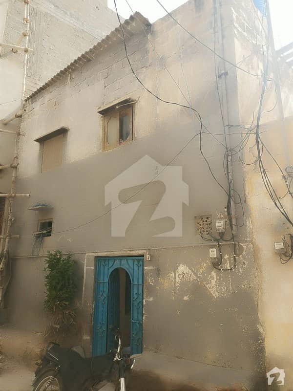 اعظم بستی جمشید ٹاؤن کراچی میں 8 کمروں کا 5 مرلہ مکان 1.5 کروڑ میں برائے فروخت۔