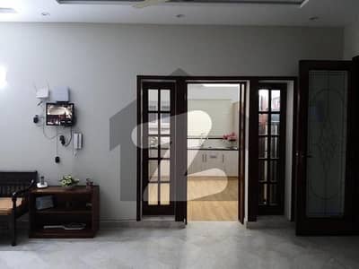 آرکیٹیکٹس انجنیئرز ہاؤسنگ سوسائٹی لاہور میں 5 کمروں کا 14 مرلہ مکان 1.5 لاکھ میں کرایہ پر دستیاب ہے۔