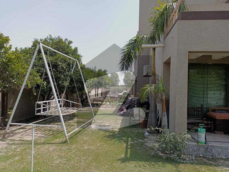 2 KANAL SLIGHTELY USED HOUSE AVAILABLE FOR SALE IN IEP TOWN LAHORE