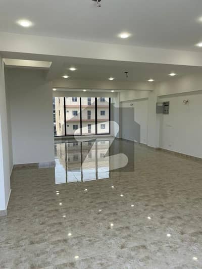 Brand New 200 Sq Yards Building For Rent In Phase 8