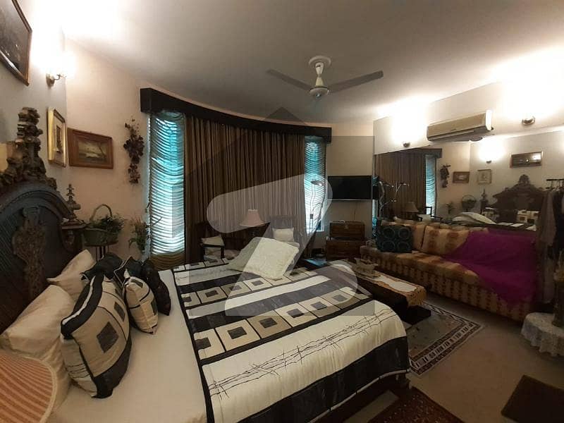 F 11 Fully Furnished Room Bed Bath Kitchen All Facilities Available Ideal Location