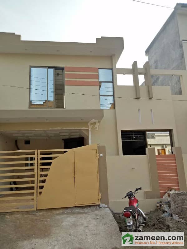 Single Storey House Available For Sale