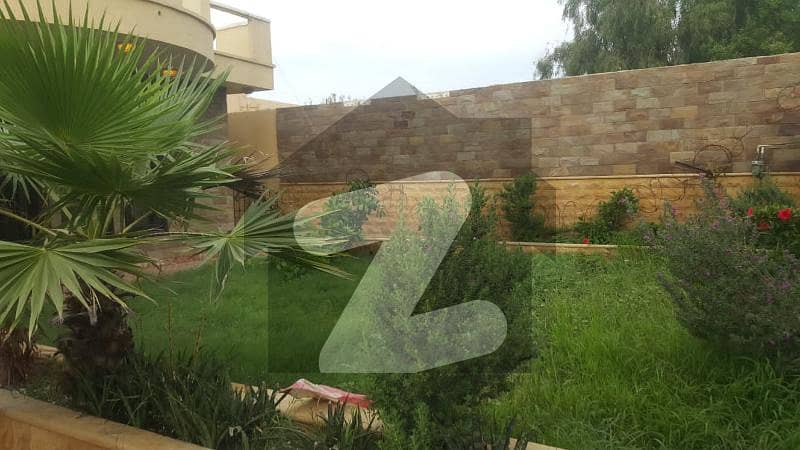 500 Sq. Yards Bungalow For Sale In DHA Phase 5
