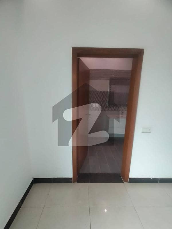 10 Marla 3 Bedrooms Penthouse Available For Rent