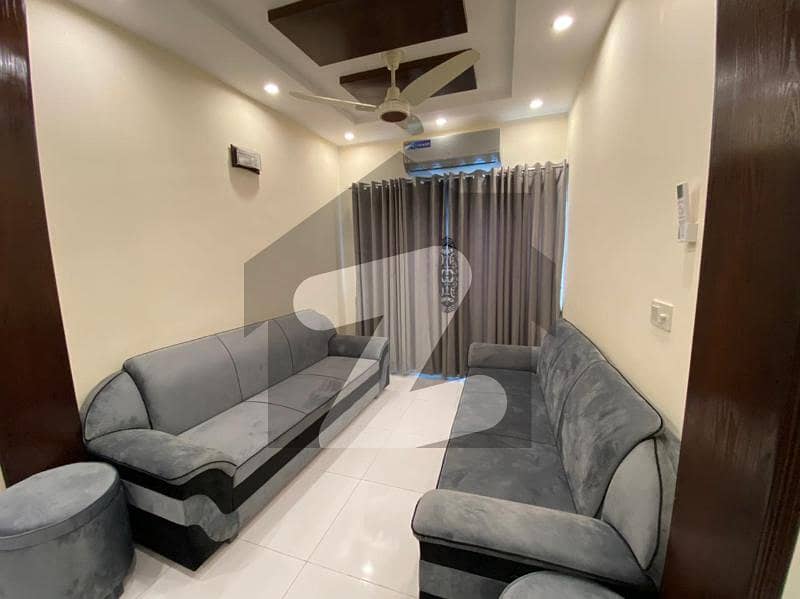 سادات ٹاؤن لاہور میں 3 کمروں کا 4 مرلہ مکان 1.5 کروڑ میں برائے فروخت۔