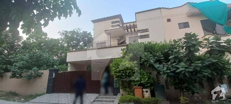 10 Marla Full House For Rent In Sukhchayn Gardens Lahore