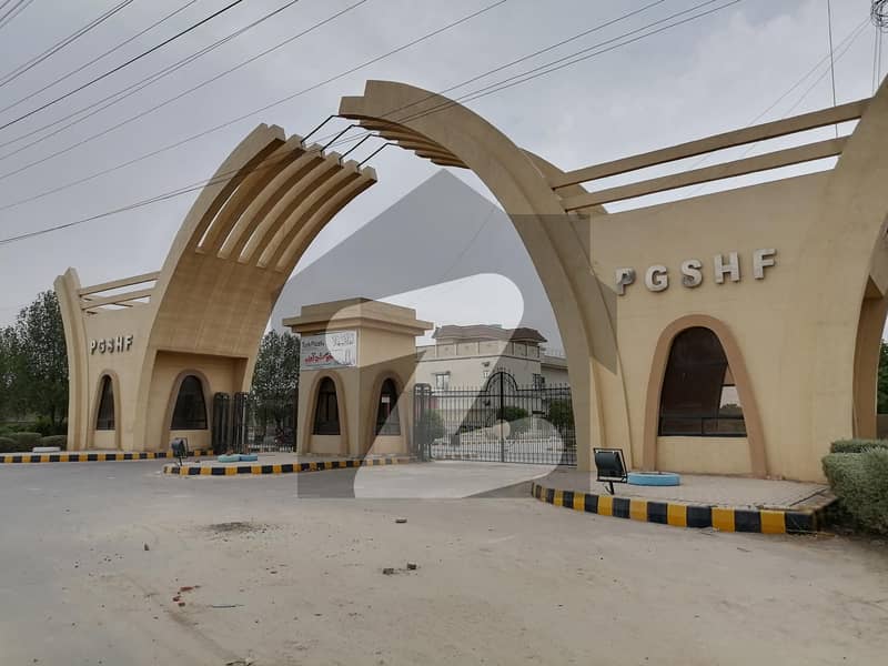 پنجاب گورنمنٹ سرونٹ ہاؤسنگ فاؤنڈیشن فیصل آباد میں 1 کنال رہائشی پلاٹ 1.5 کروڑ میں برائے فروخت۔