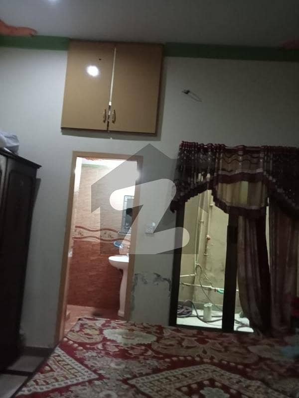 احمد ہاؤسنگ سوسائٹی لاہور میں 4 کمروں کا 4 مرلہ مکان 90 لاکھ میں برائے فروخت۔