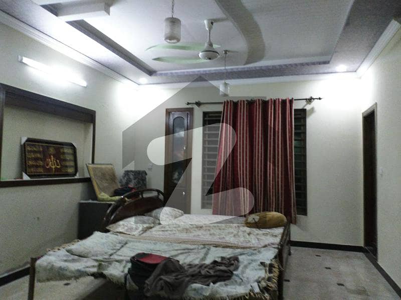 پولیس فاؤنڈیشن ہاؤسنگ سوسائٹی اسلام آباد میں 5 کمروں کا 10 مرلہ مکان 2.75 کروڑ میں برائے فروخت۔