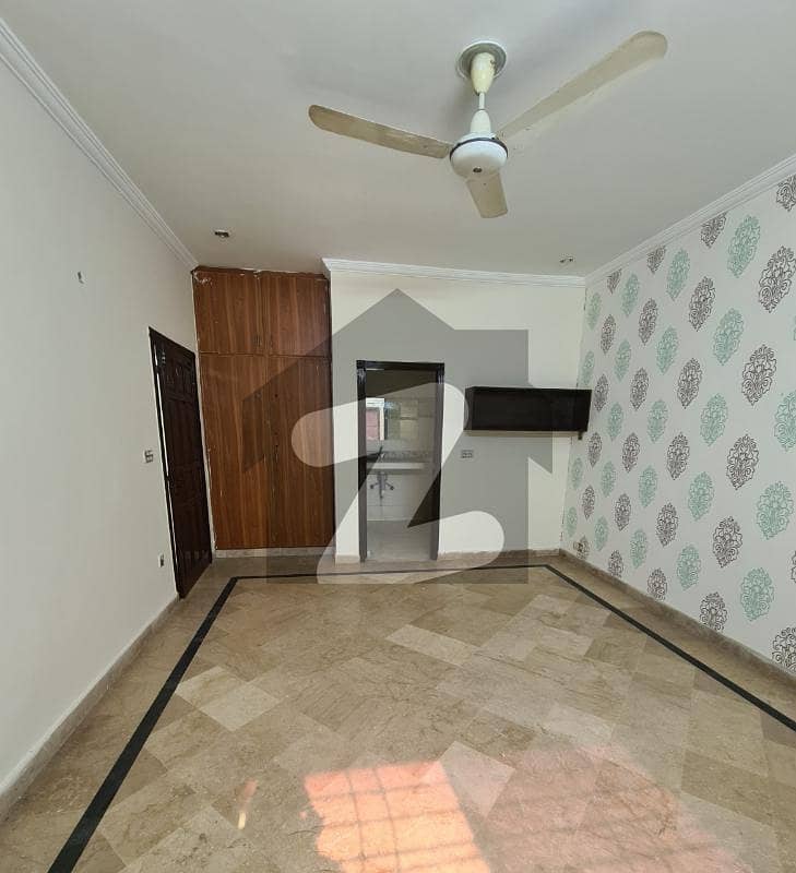 1800 Square Feet Upper Portion Is Available For Rent In Garden Town - Ali Block